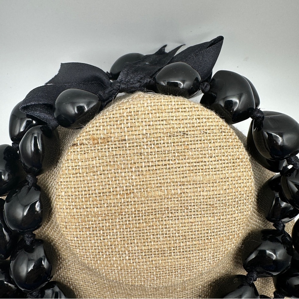 Tropical Hawaiian Natural Handcrafted Kukui Nut Lei Necklace - Picture 9 of 9